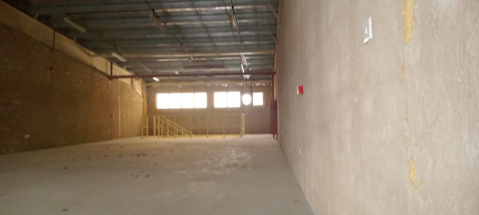 Rented 78,400 Sqft Warehouse With Mezzanine Floor For sale in Sajja Sharjah Rented 78,400 Sqft Warehouse With Mezzanine Floor For sale in Sajja Sharjah  | RGEstate UAE