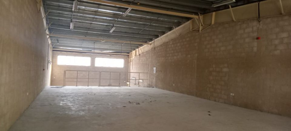Rented 78,400 Sqft Warehouse With Mezzanine Floor For sale in Sajja Sharjah Rented 78,400 Sqft Warehouse With Mezzanine Floor For sale in Sajja Sharjah  | RGEstate UAE